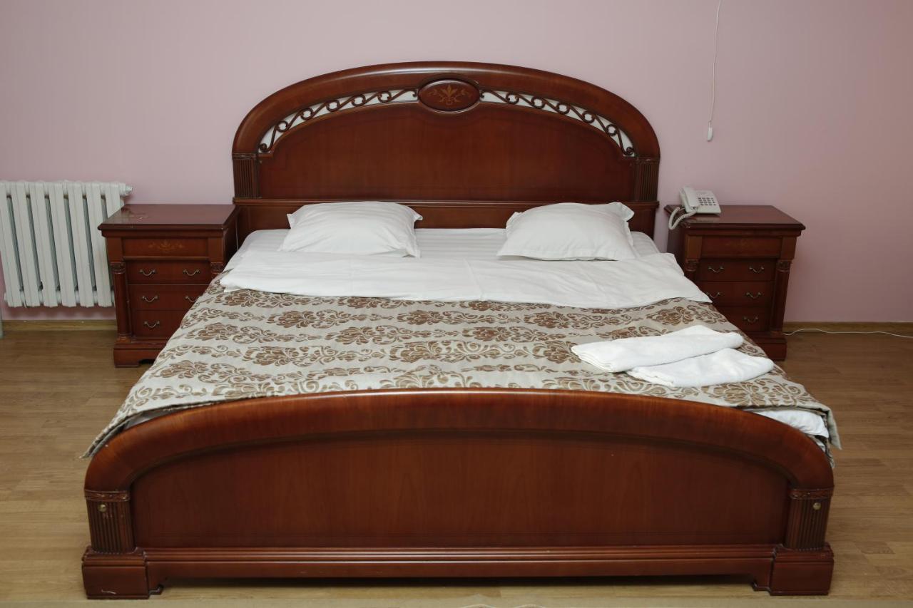 Daniyar Hotel Astana Extérieur photo
