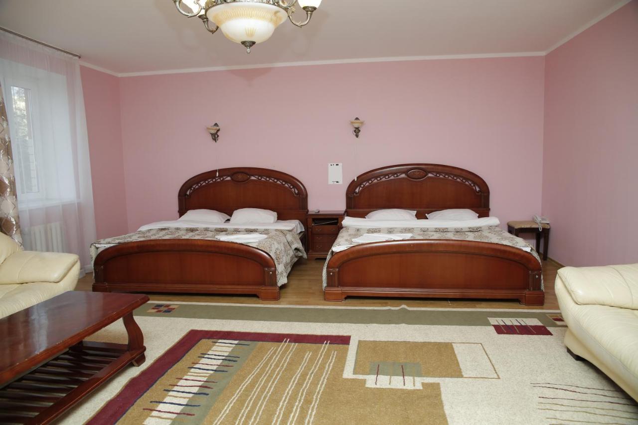 Daniyar Hotel Astana Extérieur photo