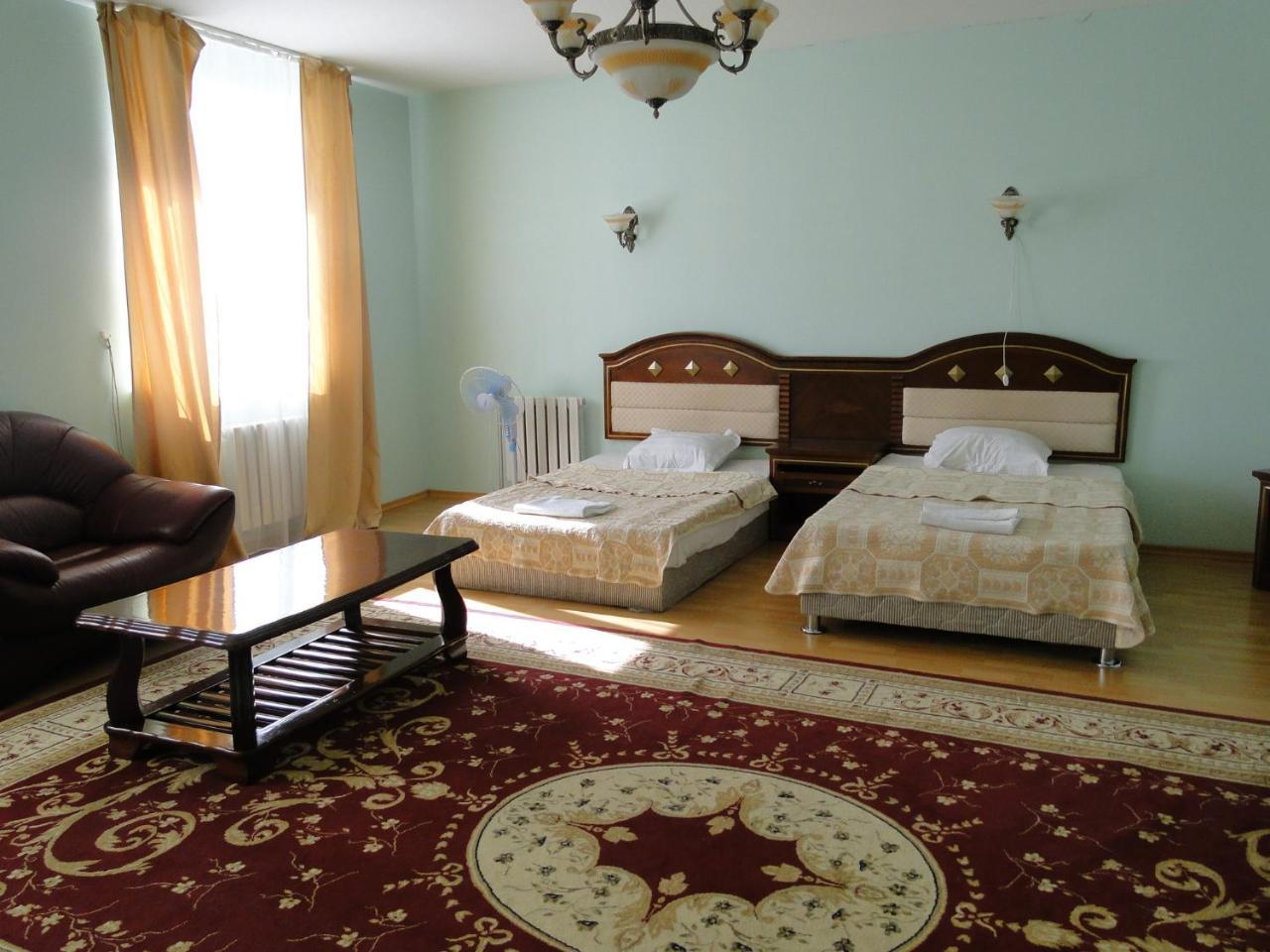 Daniyar Hotel Astana Extérieur photo