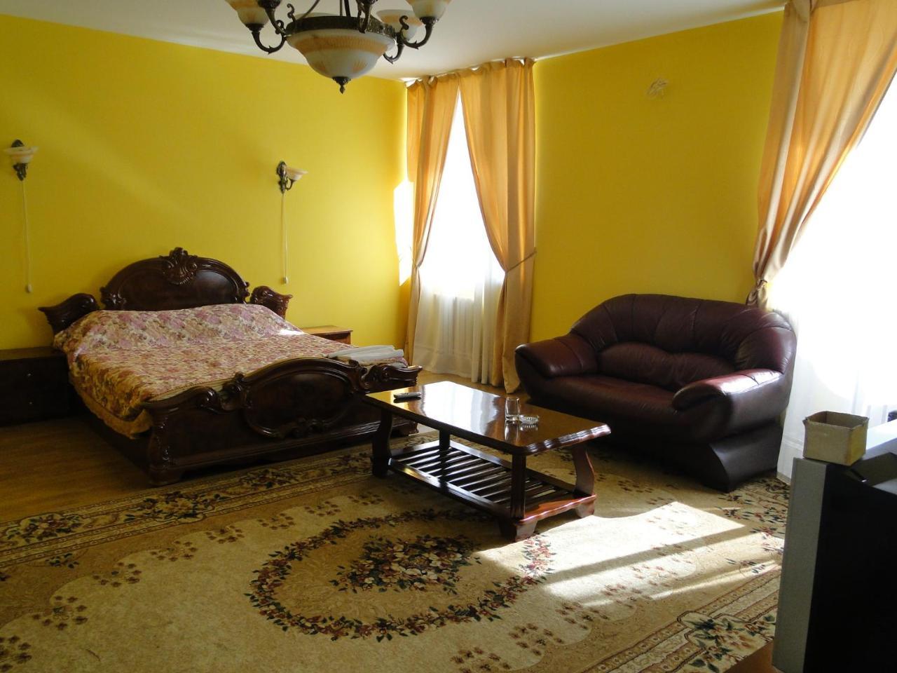 Daniyar Hotel Astana Extérieur photo